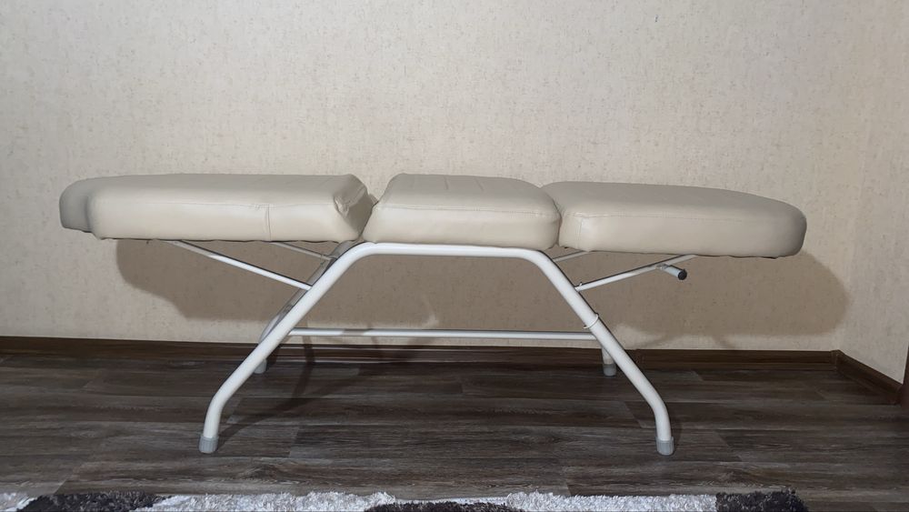 Продам кушетку б/у