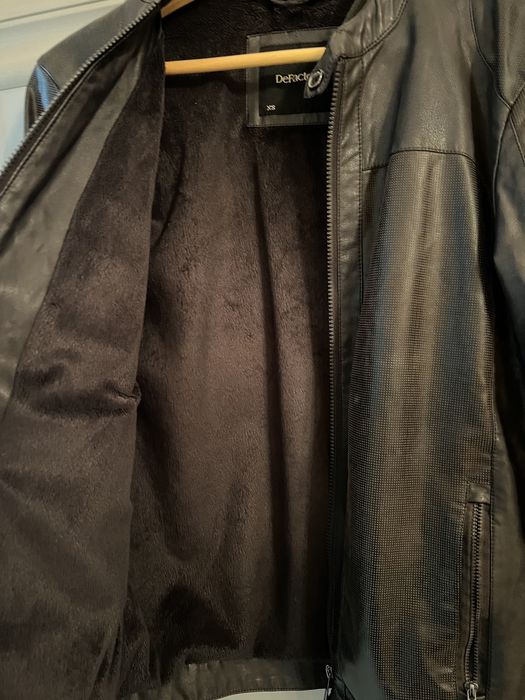 Продаются мужская верхняя одежда