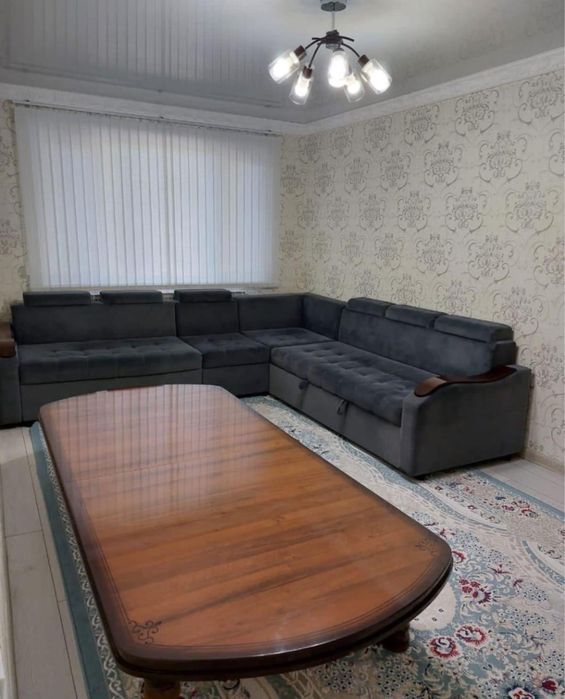 стол гостинный 3-5 метр