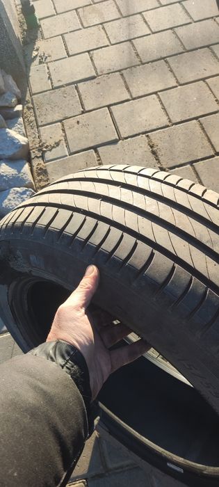 215 55 R17 vara Michelin Dunlop