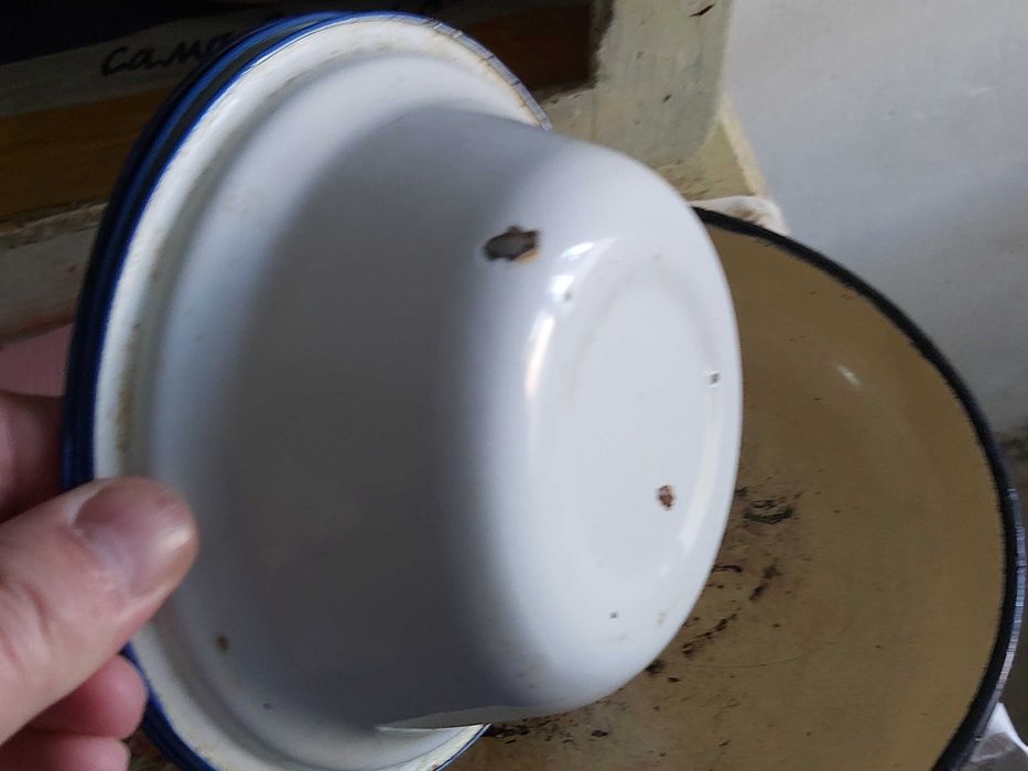 продавам метална купа за храна от СССР 1985 г