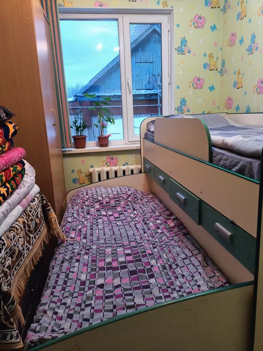 Двухярусный кровать