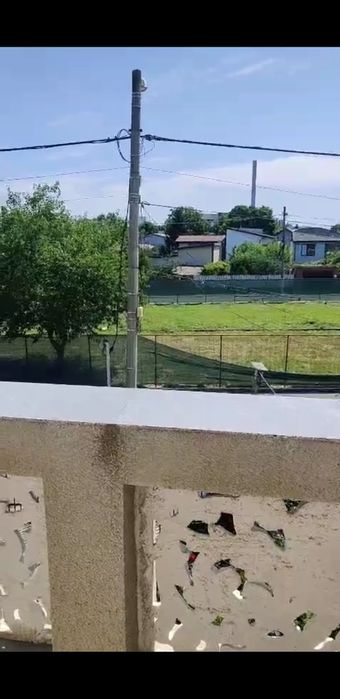 Închiriez apartament