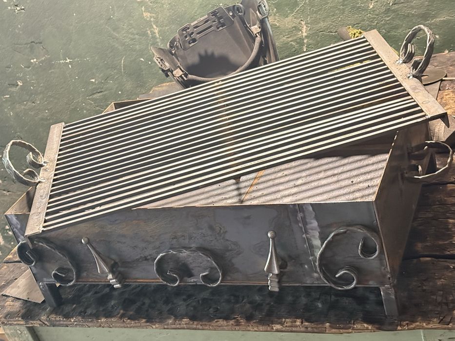 Барбекю ръчна изработка масивно истинска скара на жар