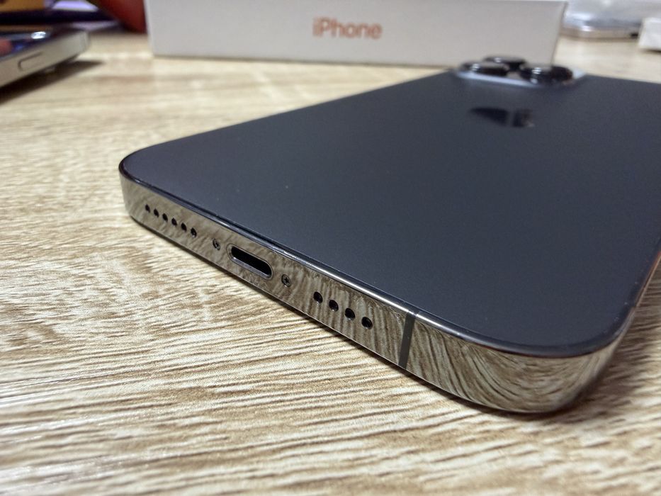 iPhone 13 Pro Max Graphite, baterie 98%