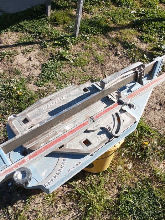 Vînd masinâ de tâiat gresie sigma originală 75  cm