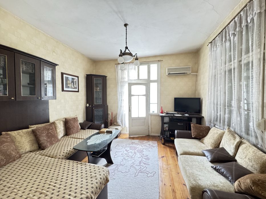 Продава се Етаж от къща в Русе, Дружба 1 - 118 кв.м за 584 €/кв.м - Снимка #12