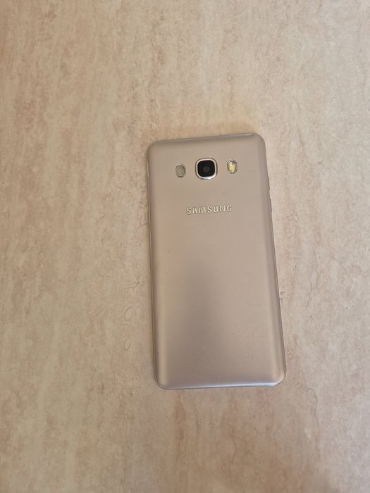Telefon samsung j5