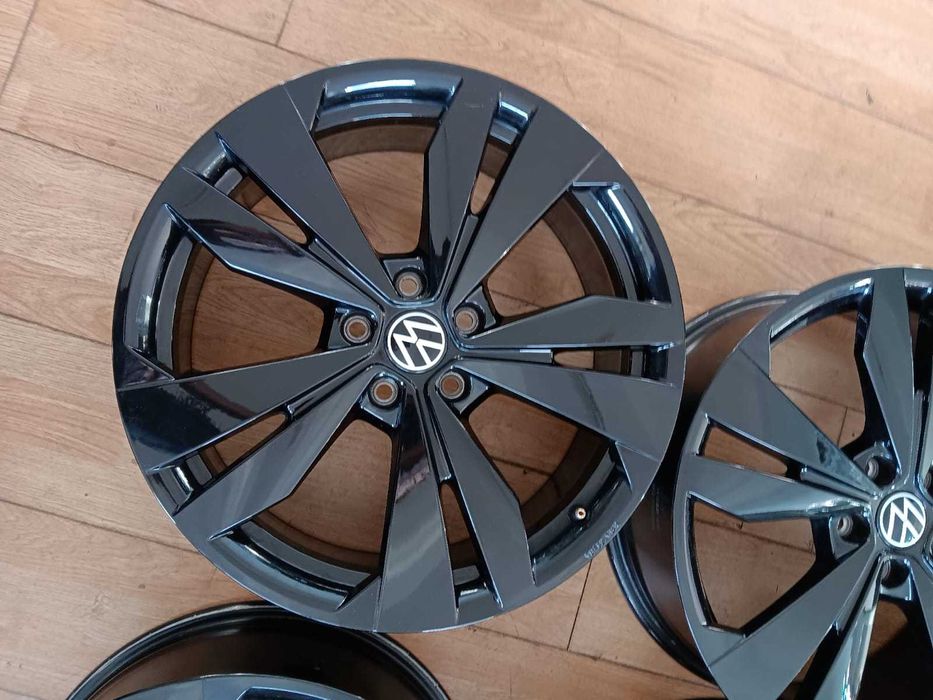 Jante 19 VW ID3 originale Golf compatibile Cupra Born Skoda Octavia