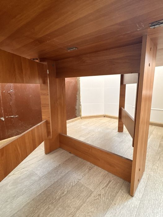 Стол сатамын (жиналмалы)