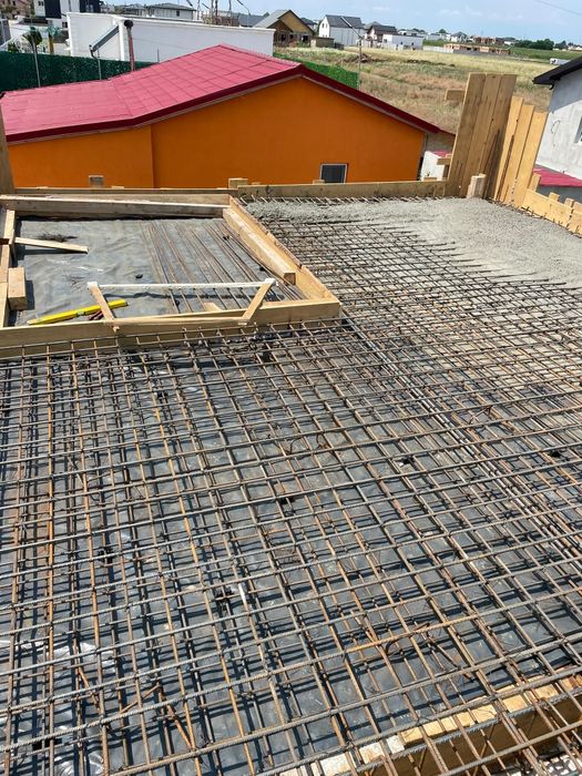 Fara avans. Constructii case la rosu,renovari