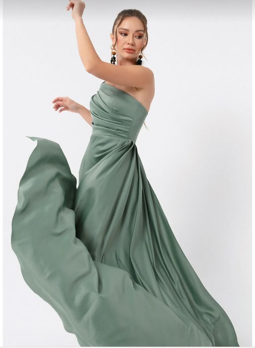 Сатенена Рокля - Евкалиптово / Маслинено Зелено