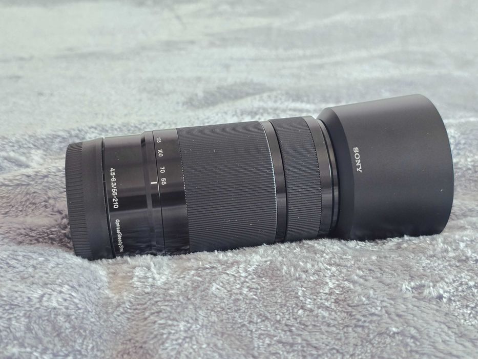 Обектив Sony SEL 55-210mm f/4.5-6.3 OSS