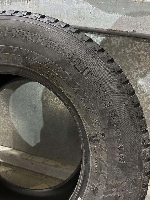 Продам шины 2 штуки