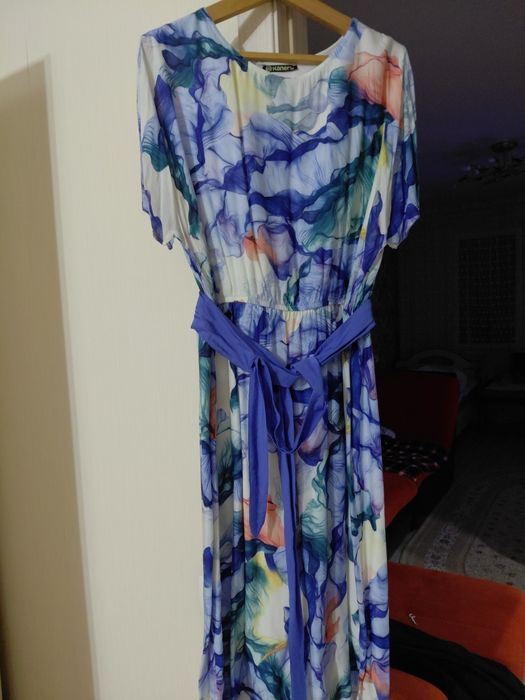 Женские платья разные