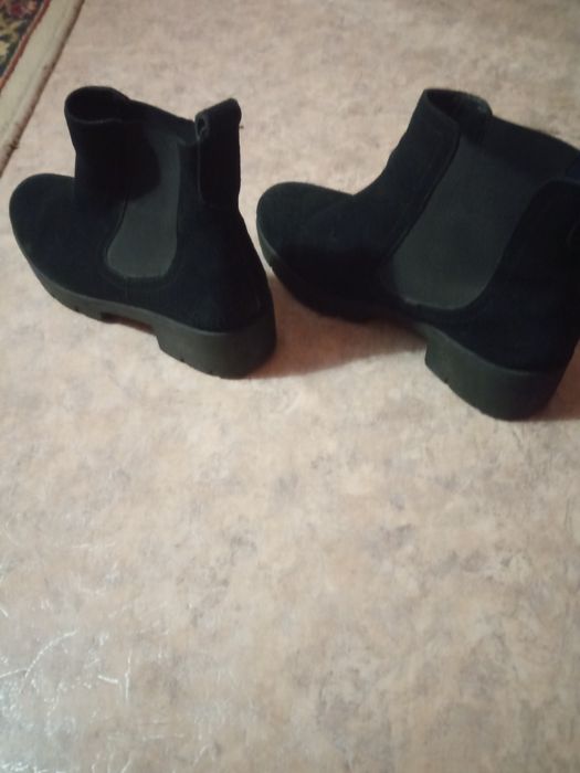 Женская обувь 38-39 размер