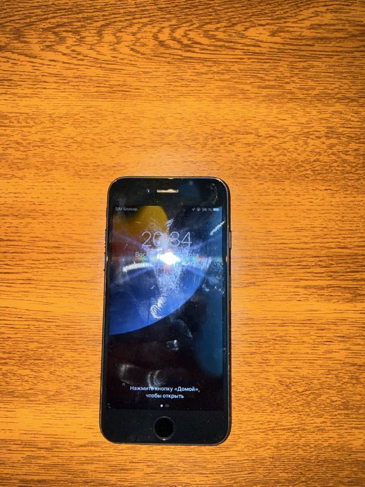 Продам айфон 7 32 гб памяти