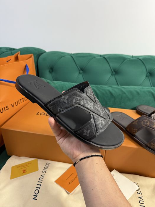 Papuci Louis Vuitton piele naturala 100% Full Box colectie noua