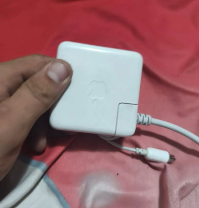 Încărcător macbook Apple