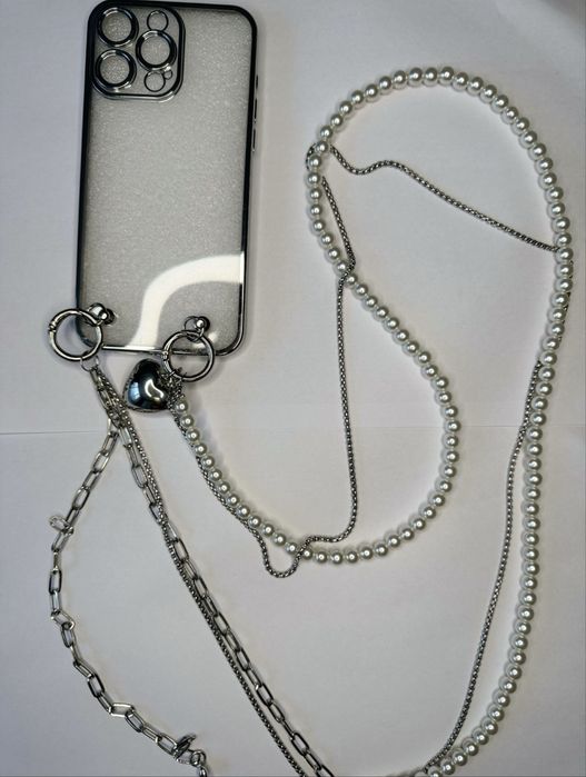 Чехлы для iphone 15 рго и Max с ремешком