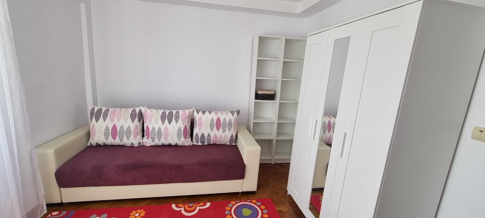 Inchiriez apartament cu 3 camere in Tudor complet mobilat si utilat
