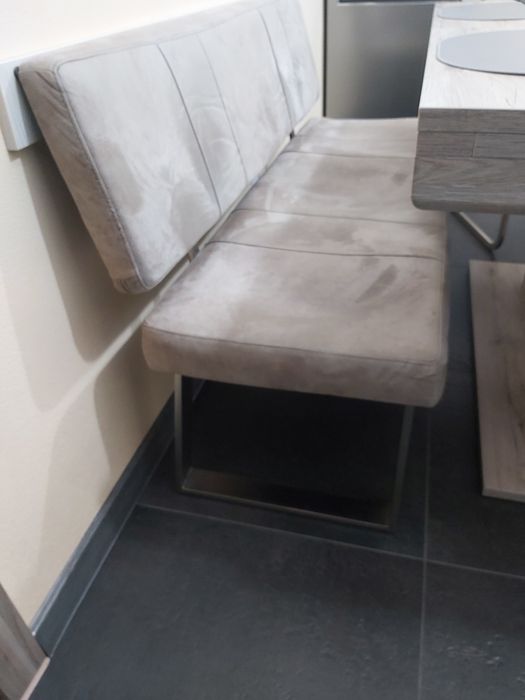 Vând scaune si banca pentru masa bucatarie.