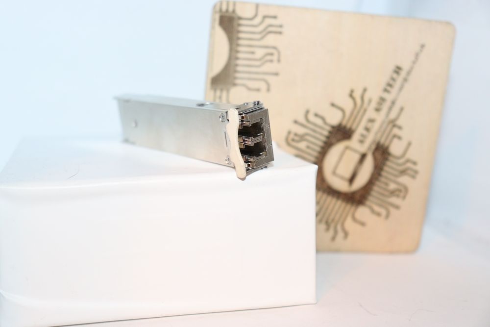 Transceiver XFP CISCO XFP-10G-MM-SR 10-2410-02 10Gbase-SR MMF 300m