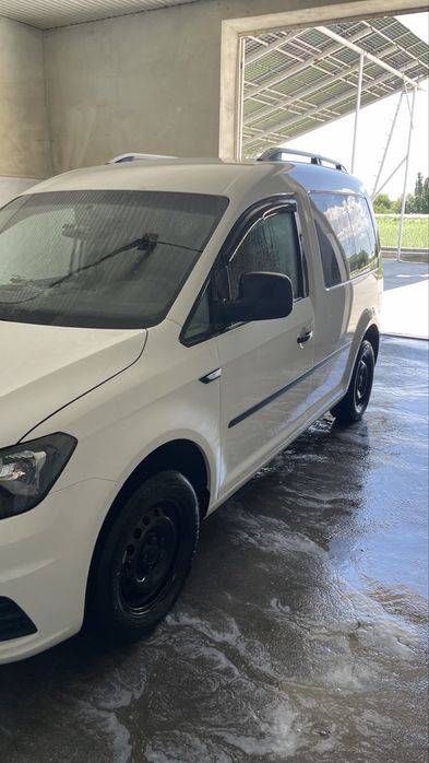 Wolsvagen caddy 2022 yil