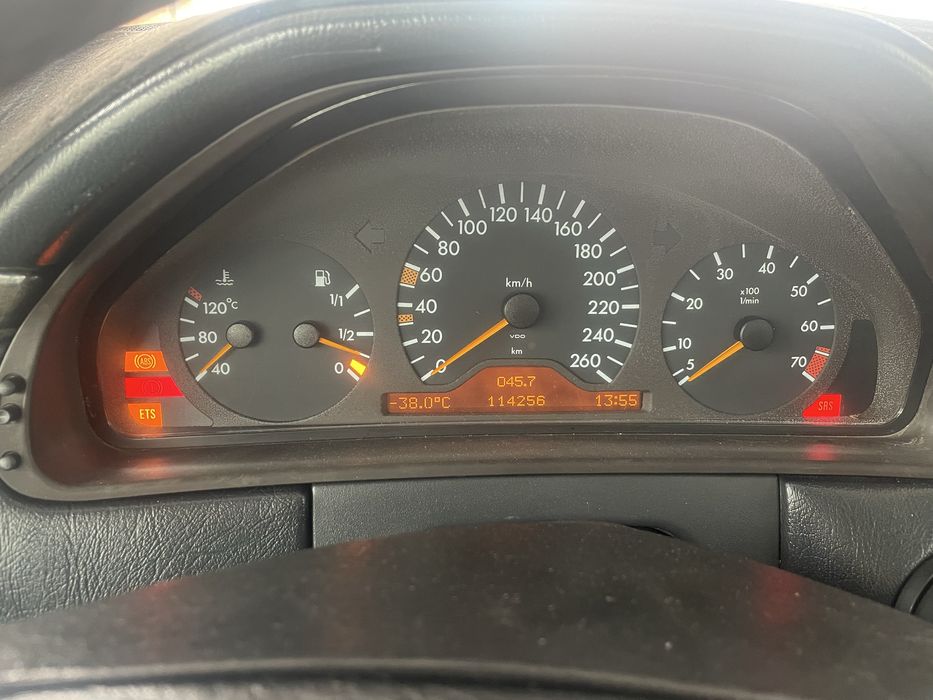 Мерседес Щиток приборов