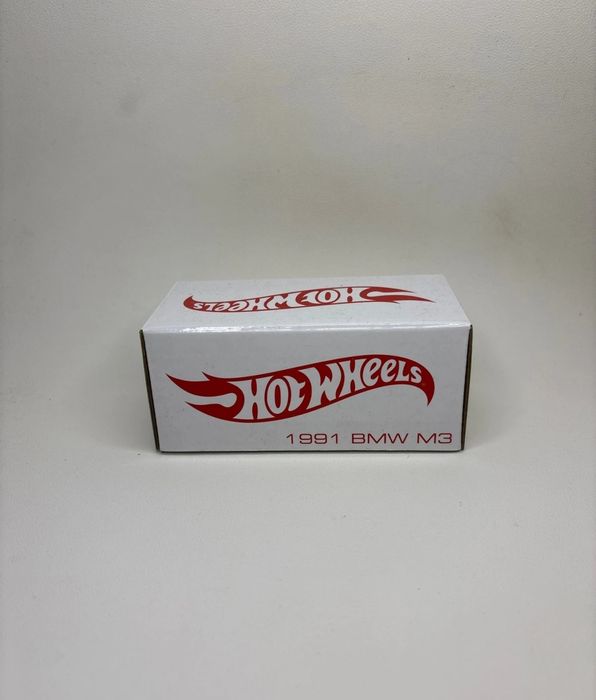 Hot Wheels BMW M3 1991 Red line