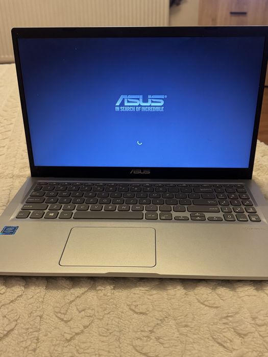Laptop Asus Z515MA