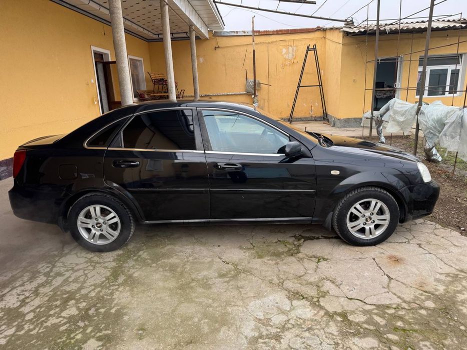 Lacetti 2005 sotiladi toshkent