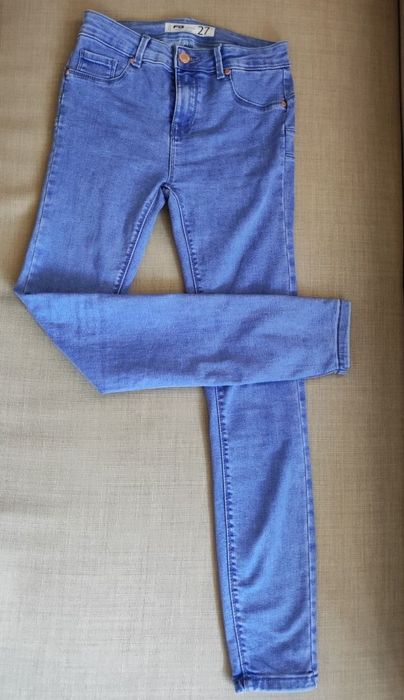 Дамски дънки с ниска и средна талия