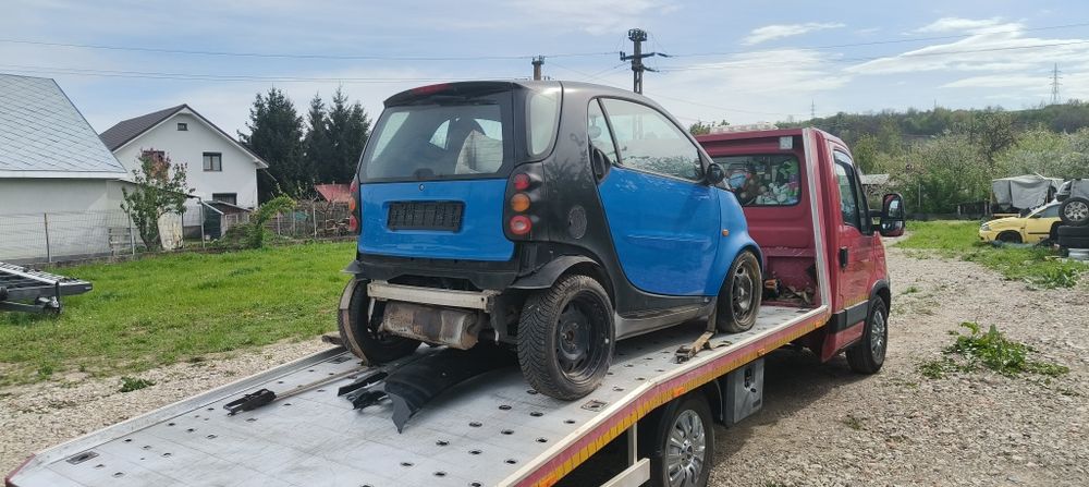 Piese Smart~motor benzina, cutie, usa, haion, capota, far, lampa, jante , turbo, bara