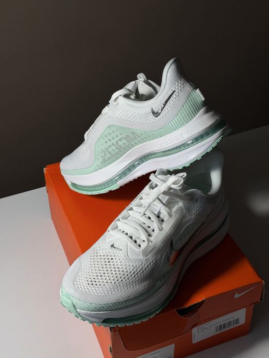 Маратонки NIKE pegasus