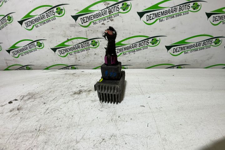 Releu bujii incandescente Opel Astra H