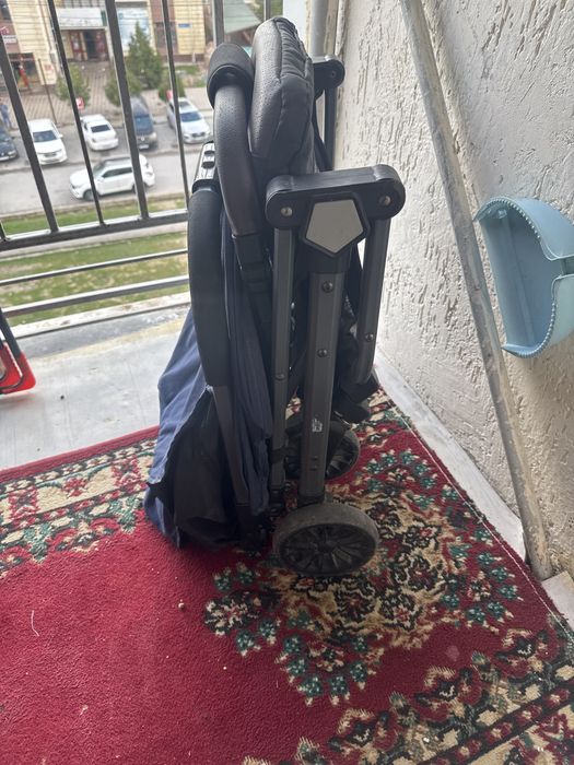 Продам коляску прогулочную