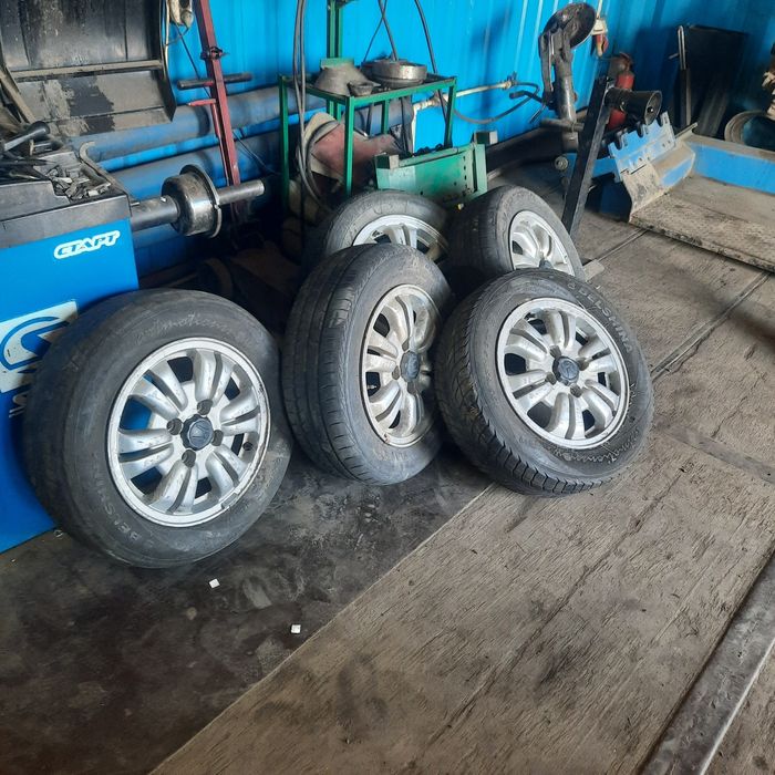 Продам пять дисков хонда на R 15