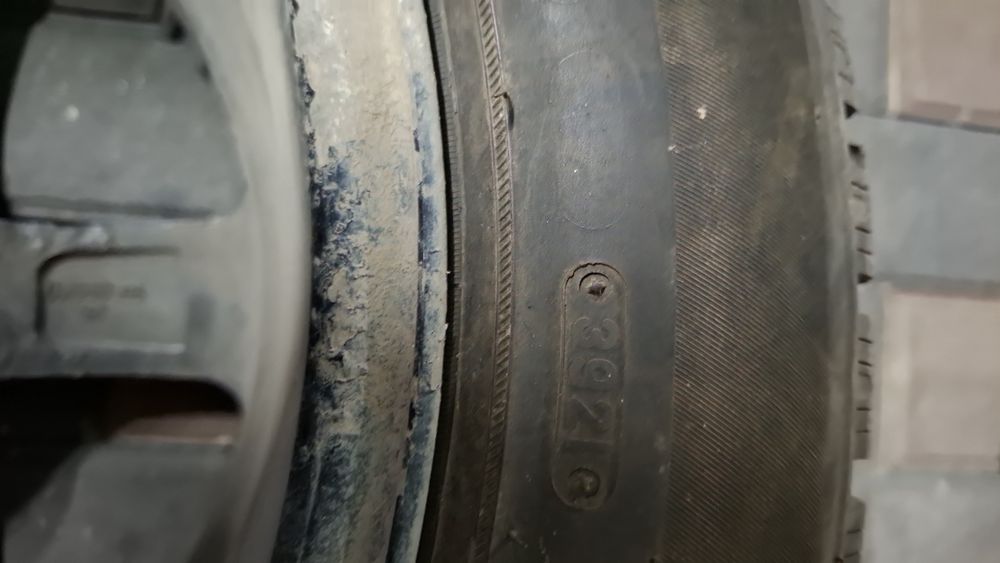 Продам резину с дисаами