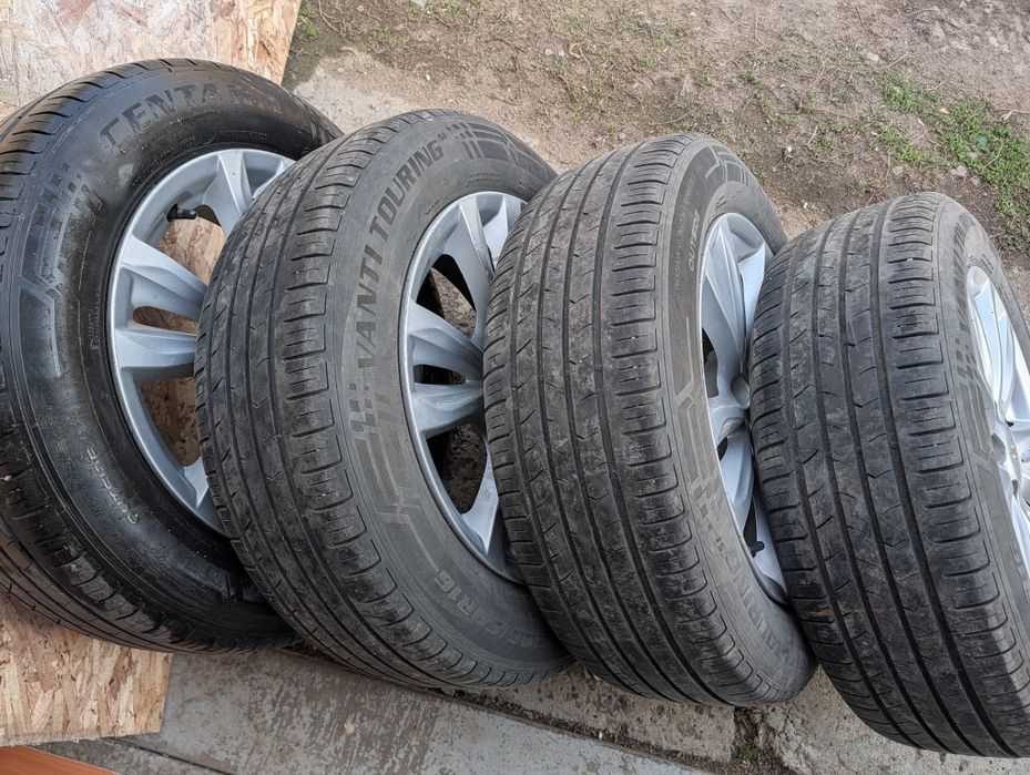 Комплект шины с дисками 205/60/16