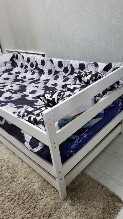 Продам кровать детскую