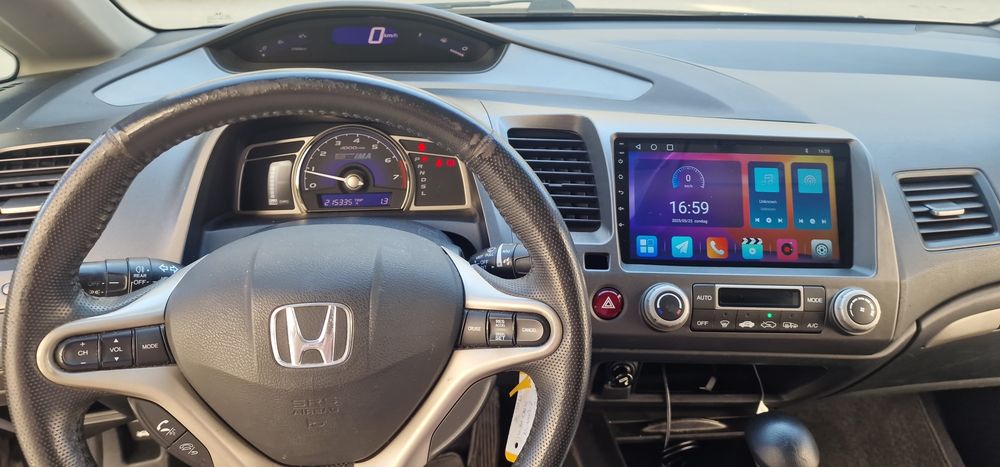 Honda Civic Hybrid 2010