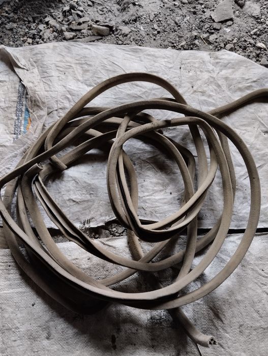 Резинки дверей Мерседес 190