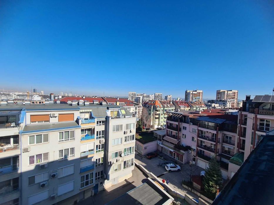 Тристаен апартамент под наем в кв. Витоша