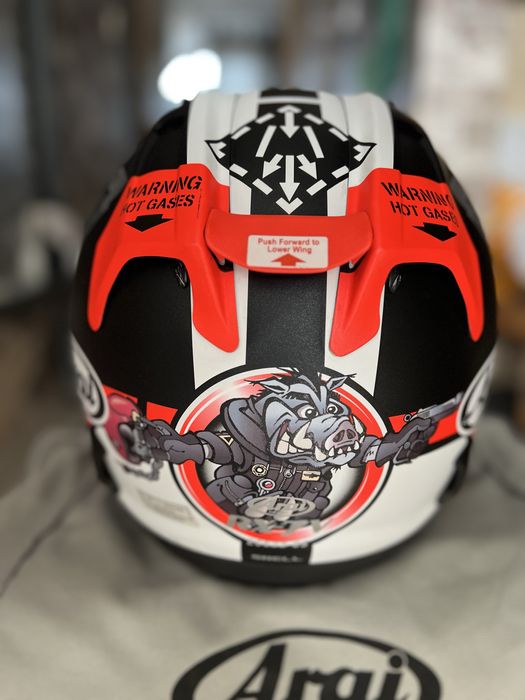 Arai RX-7V - S/M/L + Shark Aeron - S