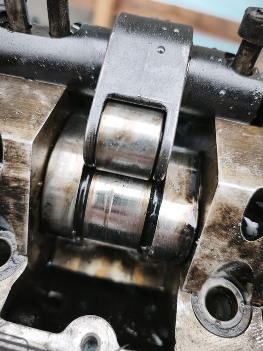 Chiulasa completa  cu ax came vw passat b6(2005-2010) 2.0 TDI