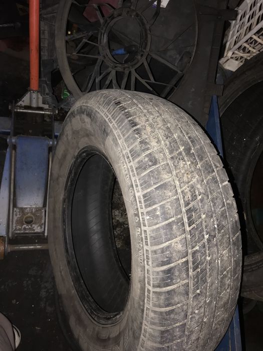 Резина 225/70/16 в нормальном состояние!