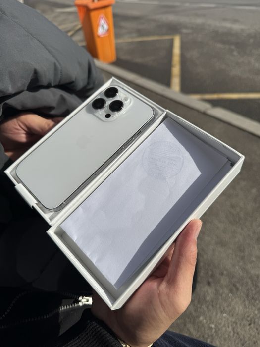 Iphone 14 pro  без ремонта