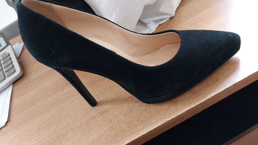 Женские туфли замшевые