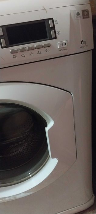 Машинка автомат, требутся ремонт или на запасные части